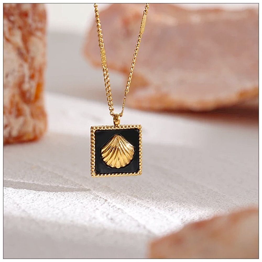 New 14K Gold Enamel Shell Necklace
